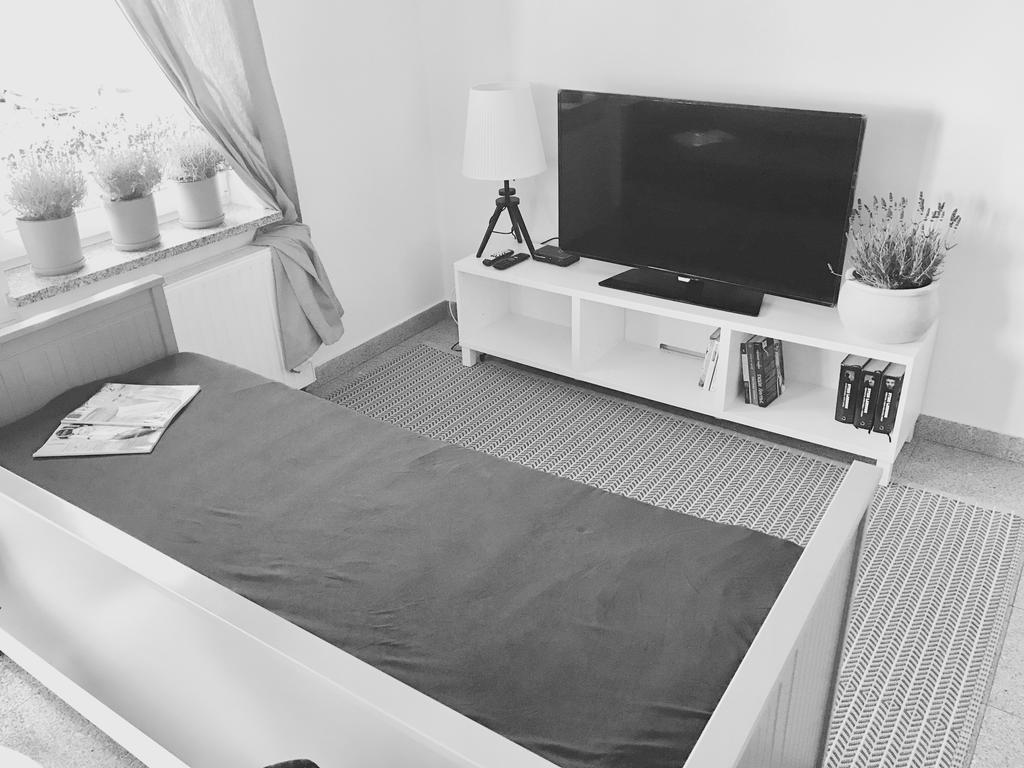 Apartament Lavender Śrem Esterno foto