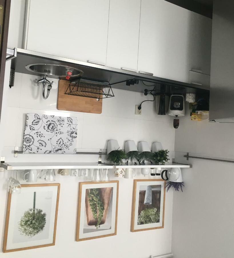 Apartament Lavender Śrem Esterno foto